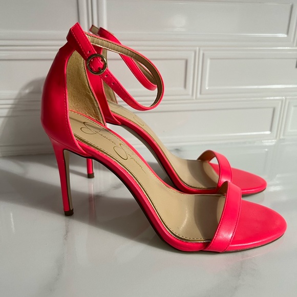 Jessica Simpson coral pink strappy Barbie heels ✨sz 8! Like-new condition! - Picture 1 of 5